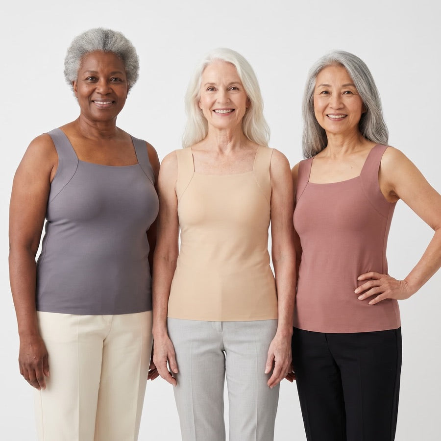 Tres mujeres llevando el top en distintos colores