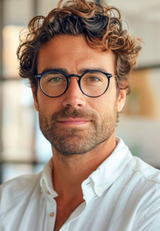 Lucas M.
