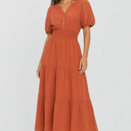 Video del vestido largo boho escote V manga corta para mujer